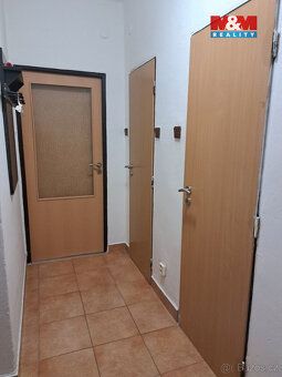 Nabízím k pronájmu útulný a kompletně vybavený byt 1+1 s bal