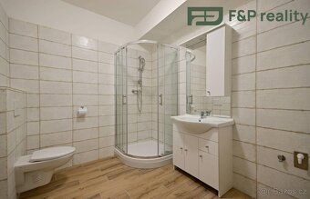 Pronájem bytu v rodinném domě po kompletní rekonstrukci – Hl