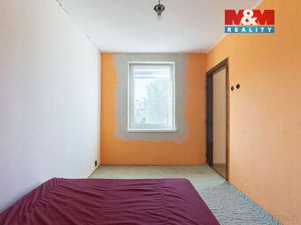 Exkluzivně Vám nabízíme k prodeji podsklepený dvoupodlažní r