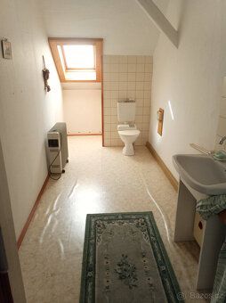 I am selling a house in Germany in the town of Falkenstein 100 meters from the city center…