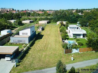 Ref. No. 00324 We offer for sale a building plot of 724 sqm in an attractive location Rajhrad…