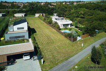 Ref. No. 00324 We offer for sale a building plot of 724 sqm in an attractive location Rajhrad…
