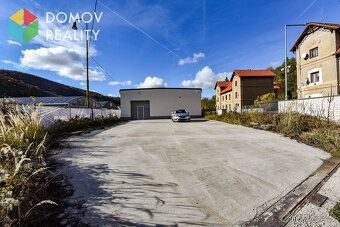 We offer for rent a storage area in the village of Hýskov, just