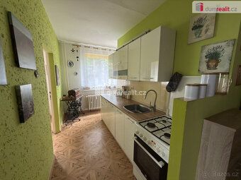 +popl. 500, Nájem 40000 Kč + služby voda a topení Kauce 9000