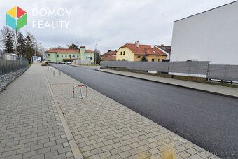 We offer rental of an outdoor parking space in Duslova Street, Beroun
