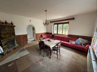 For sale house in Starý Jiříkov with large space and customization options