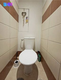 Nabízíme Vám ke koupi družstevní byt o dispozici 2+1 a výměř
