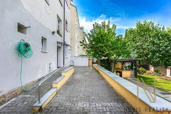 We offer for sale a well-maintained rental house in Pilsen, on U Dráhy street, which…