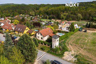 Looking for a home where you wake up every morning to silence or birdsong?