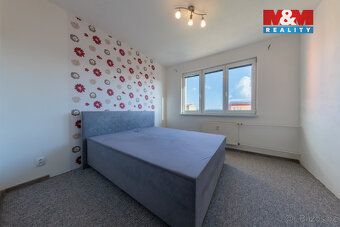 Hledáte byt, který nabídne klid, praktickou dispozici a naví