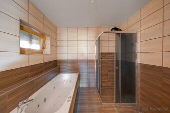 We offer for sale a family house in solitude, of which there are only few in the Beskids.