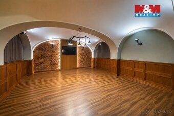 Exkluzivní komerční budova v centru Olomouce | investiční př