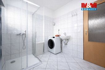 Nabízíme k prodeji rodinný dům o dispozici 4+1 v oblíbené ob