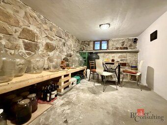 Prodej, domy/rodinný, 200 m2, Resslova 1863/2, 66902 Znojmo,