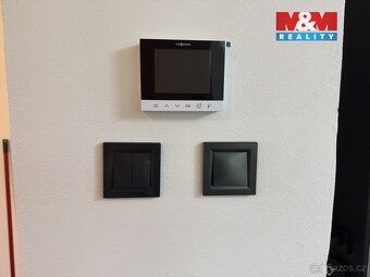 Nabízíme k prodeji moderně zrekonstruovaný byt 2+1 o užitné 