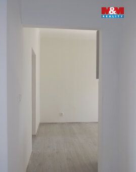 Hledáte podnájem mimo městská centra v blízkosti přírody? Pa