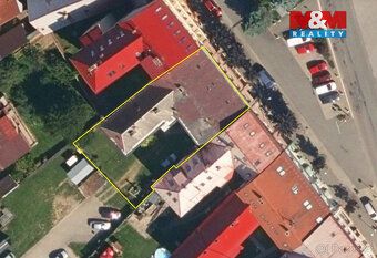 Nabízíme k prodeji podíl 3/4 městského nájemního domu v Mlad
