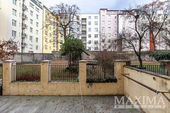 For long-term rent we offer you cleverly designed 1BR apartment