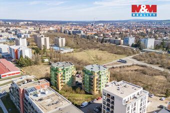 Nabízíme k pronájmu parkovací stání o výměře 13 m2 v Plzni n