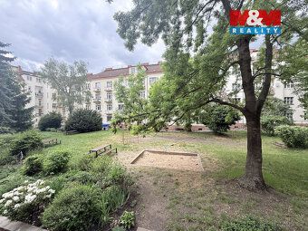 Nabízíme k prodeji družstevní byt 2+kk o ploše 48 m², situov