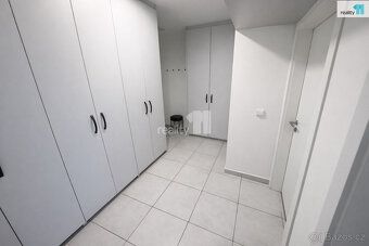 Exclusively offering for long-term rent a stylish two-room apartment of 49 m² located on the…