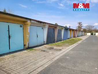 Nabízíme k prodeji zděnou řadovou garáž o výměře 20 m² na ul