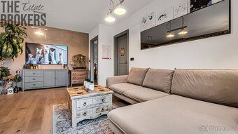 We offer a new apartment of size 4+kk with loggia within development project in Prague 5