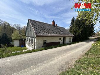 Nabízíme ke koupi rodinný dům v klidné části obce Pulečný, K