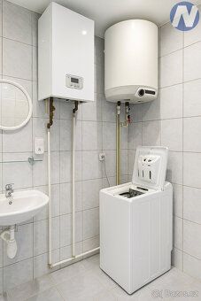 Nabízím pronájem bytu o dispozici 1+1 a výměre 39 m2 v 1. pa