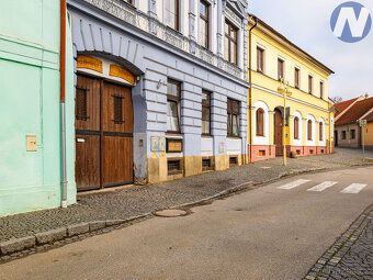Nabízím pronájem bytu o dispozici 1+kk v centru města Husine