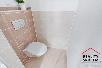 Chcete bydlet poblíž centra v rekonstruovaném sluném bytě?
M