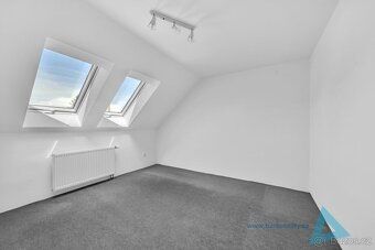 We offer for sale a spacious family house in a quiet and popular part of Nová Paka.