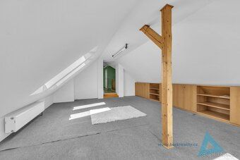 We offer for sale a spacious family house in a quiet and popular part of Nová Paka.