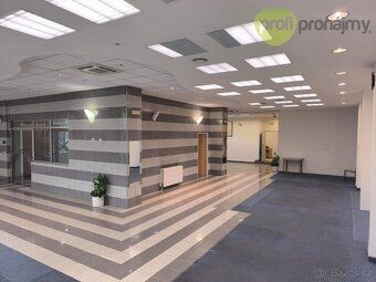 We offer commercial premises for rent in an administrative building