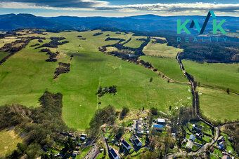 We offer for sale a building plot of land with a total area of 735 m² in