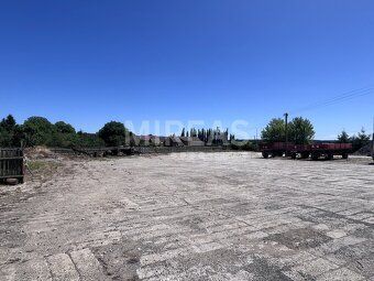 We offer for rent land with total area of 3325 m², located in part of village Žerčice, district Mlada Boleslav.