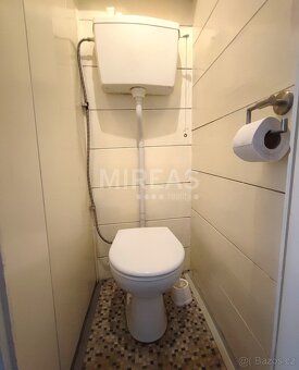 Nabízíme Vám k prodeji chalupu 1+1/70 m2 s obytnou stodolou 