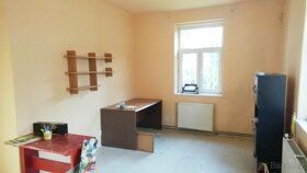 DISCOUNT: • We offer for sale a four-story villa with garages in Česká Lípa • DISCOUNT: • We…