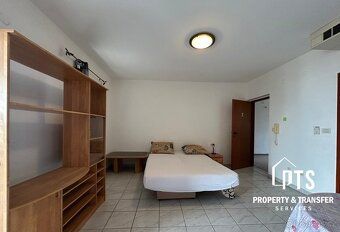 Na prodej je menší apartmánový dům (8 apartmánů) v Segetu Do