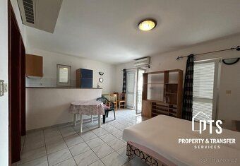 Na prodej je menší apartmánový dům (8 apartmánů) v Segetu Do