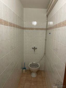 Nabízíme k pronájmu reprezentativní a klimatizované kancelář