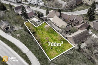 Ev.č. 14374 Nabízíme ke koupi stavební pozemek o výměře 700 