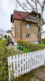 Nabízíme k pronájmu byt 3+1 ve zvýšeném přízemí v klidném ci
