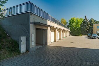 Bytová jednotka č. 2670/3 se nachází v domě č. p. 2670 na ad