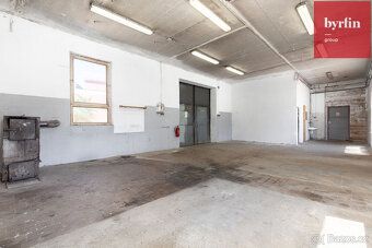 We offer for sale a multifunctional commercial complex, located in the outskirts of Krnov at Lidicka Street.