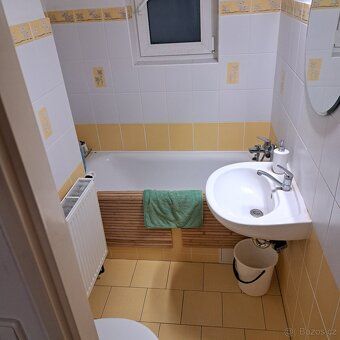 Prodám byt 2+kk v Kroměříži, na ulici Gorkého. Byt sestává z