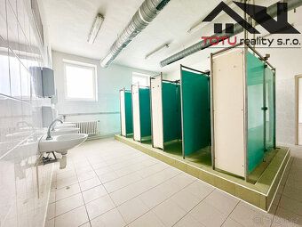 Nabízíme k pronájmu komerční prostory v obci Černožice nad L