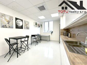 TOTU Reality Jaroměř offers new representative premises for your business.