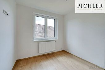Nabízíme Vám k pronájmu byt o dispozici 2+kk a užitné ploše 