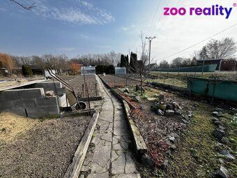 Dovolujeme si Vám nabídnout ke koupi krásnou, rovinatou a hl